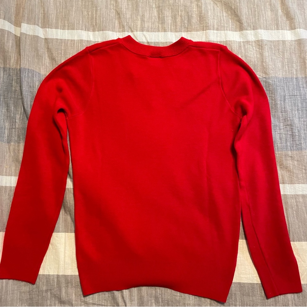 Red v neck sweater - Picture 4 of 4